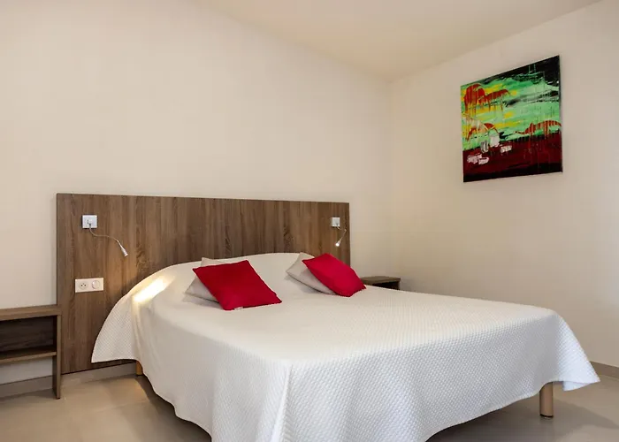 Hotel Et Residence Ta Kladia - Omigna